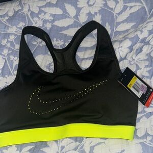 Nike Women's Black and Yellow Sports Bra brand new with tags medium support